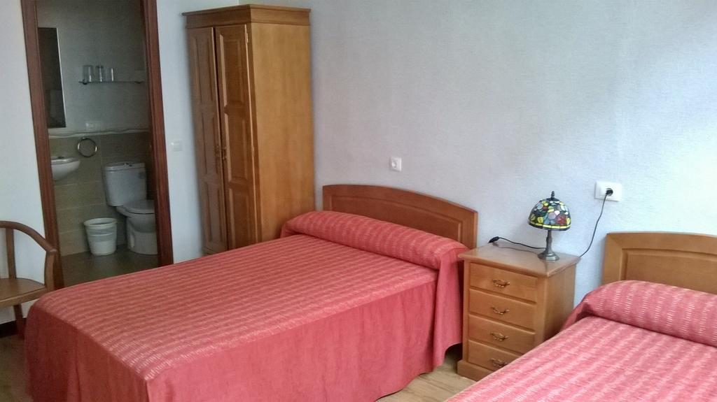 Hostal El Cairo Ferrol Exterior foto