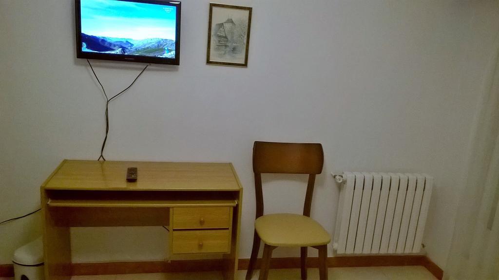 Hostal El Cairo Ferrol Exterior foto