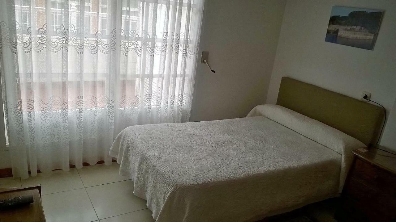 Hostal El Cairo Ferrol Exterior foto